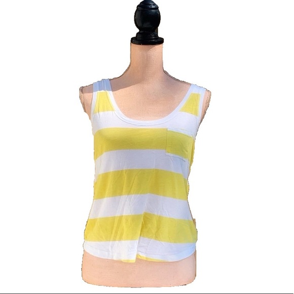 ☀️4/25 Forever XXI Striped Muscle Tank
